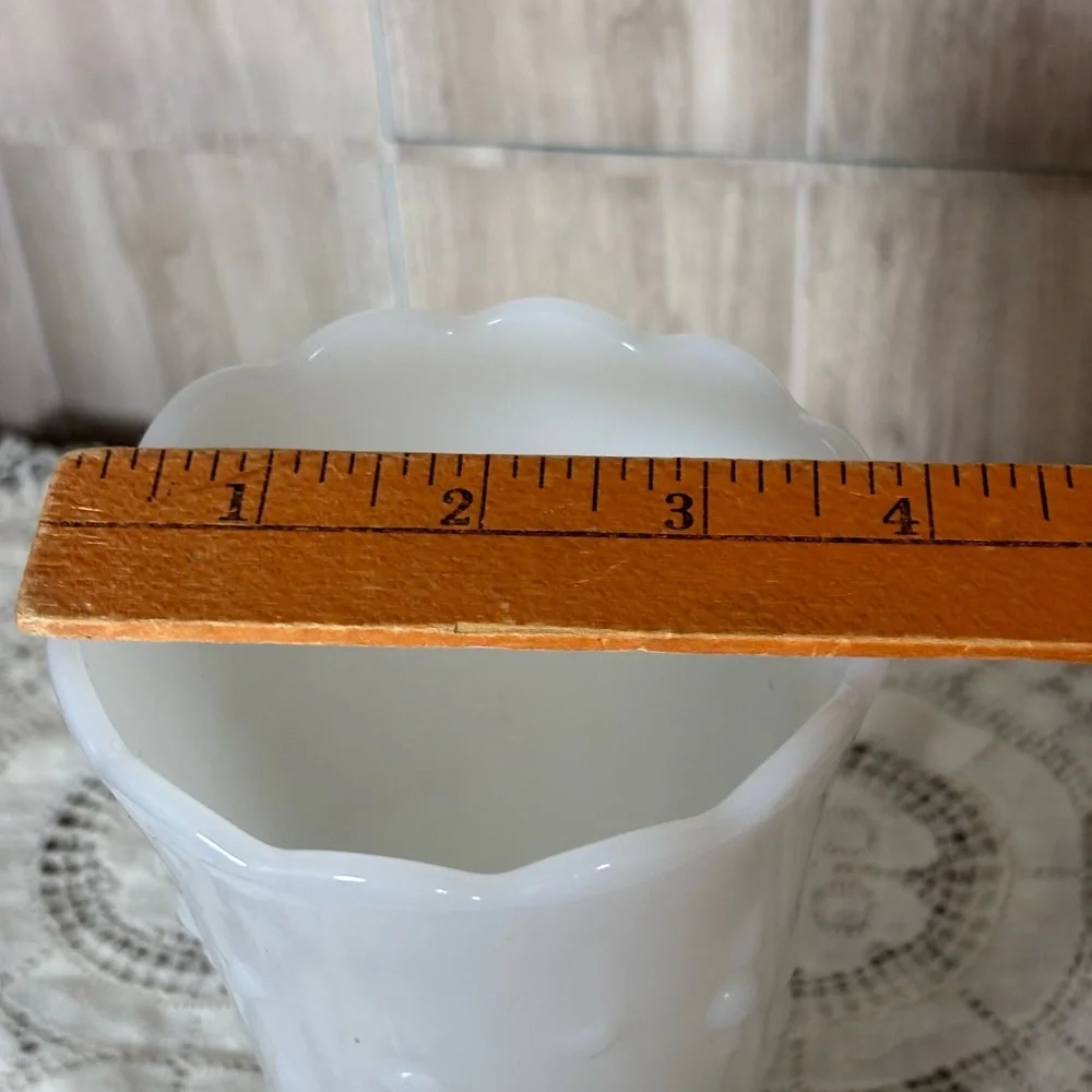 Anchor Hocking Teardrop and Pearl Scalloped Edge Milk Glass Vase